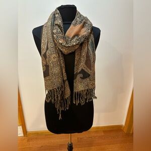 Collectioneighteen Paisley Patterned Long Scarf in Brown and Black